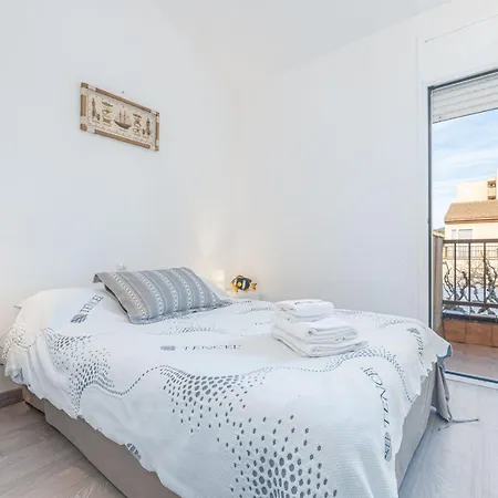 Apart-rent Casa Port Estrella Santa Margarita 2005 Villa Roses